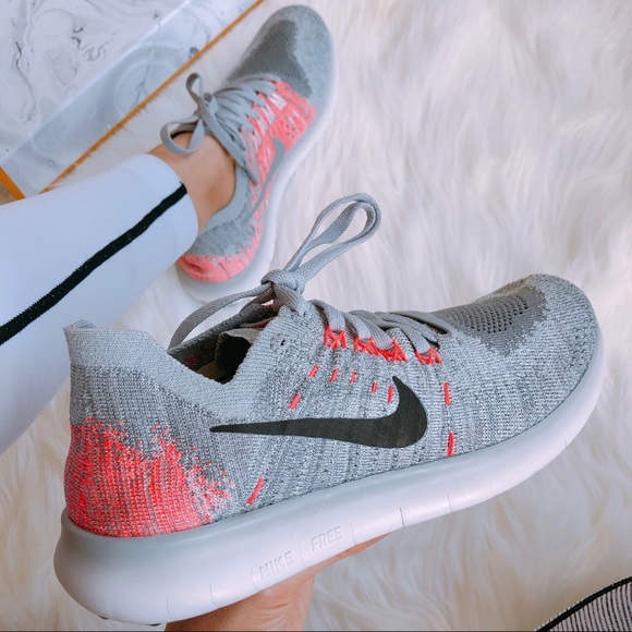 Nike Shoes - Nike Free RN Flyknit